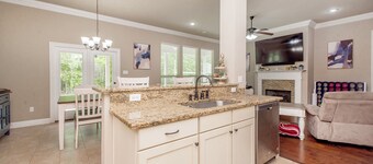 Only minutes from Chappapeela Sports Park and the Hammond Regional Airport.