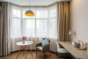 Room - Lechao Collection Hotel (Shanghai Bailian Central Zhenguang Road Subway Station) (Shanghai)