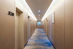 Interior - Lechao Collection Hotel (Shanghai Bailian Central Zhenguang Road Subway Station) (Shanghai)