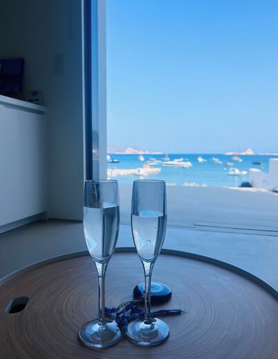ZELOS Guesthouse Milos