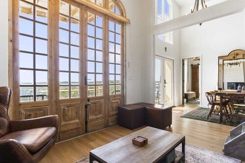 Carmel in the Sky in Leakey