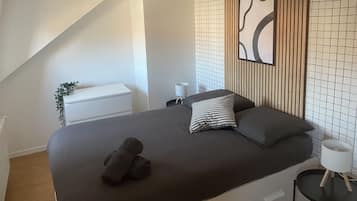 3 chambres, fer et planche Ă repasser, Wi-Fi, draps fournis