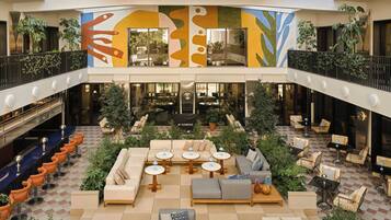 3 bar/lounge, salone nella hall, bar panoramico