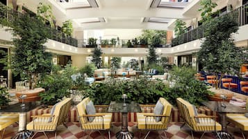 3 bar/lounge, salone nella hall, bar panoramico