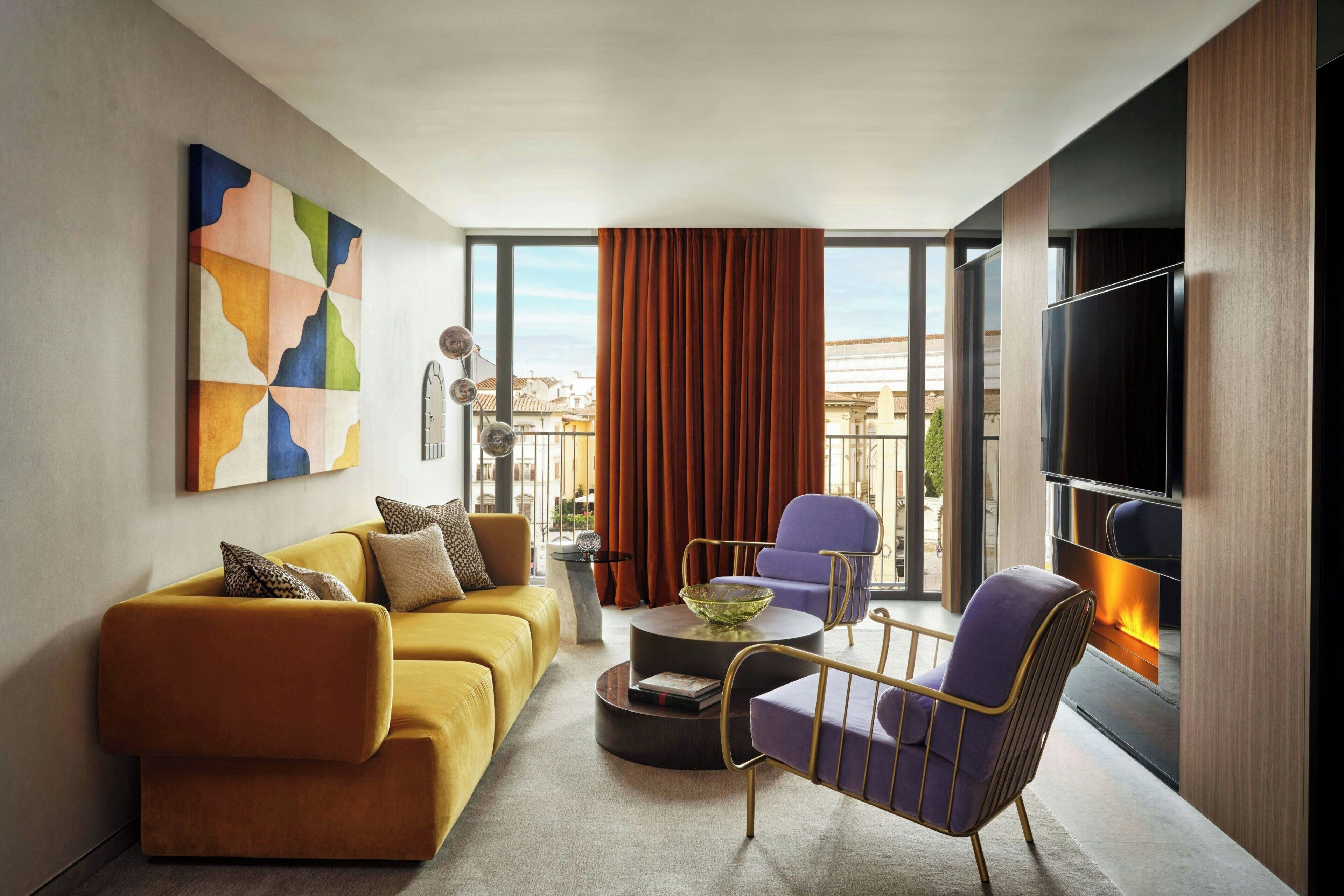 Suite, 1 King Bed, Non Smoking | Living room