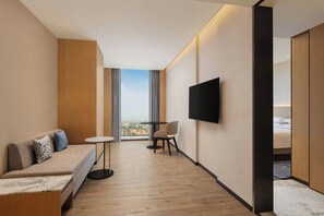 Habitación, 1 cama King size, para no fumadores | Caja de seguridad en la habitación y cortinas blackout 