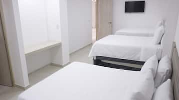 Chambre Quadruple Familiale | 1 chambre, espace de travail pour ordinateur portable, Wi-Fi gratuit