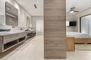 8 habitaciones, tabla de planchar con plancha, wifi y ropa de cama 