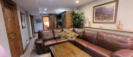 Télévision, cheminée