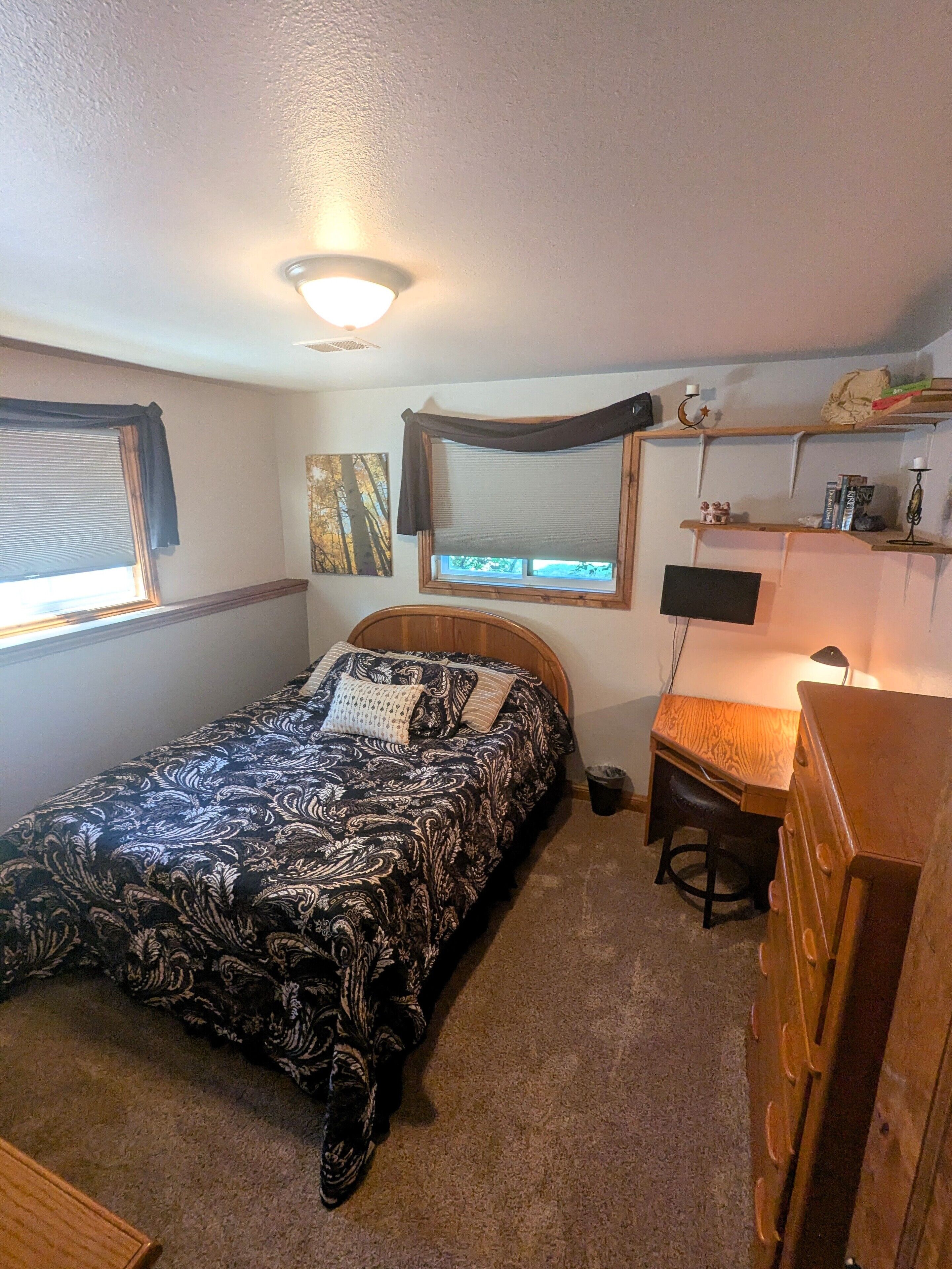 2 間睡房、熨斗/熨衫板、Wi-Fi、床單