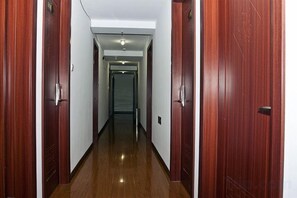 Unclassified image, 2 of 14, button - Longyao Hotel (Shanghai)