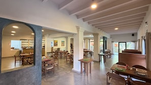 Nhà hàng