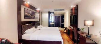 Huayuan International Hotel