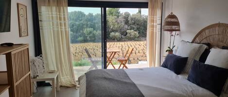 1 chambre, fer et planche Ă repasser, Wi-Fi, draps fournis