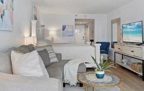 Condo, 1 Queen Bed with Sofa bed (Bayside at SanDestin 6282) | Living area