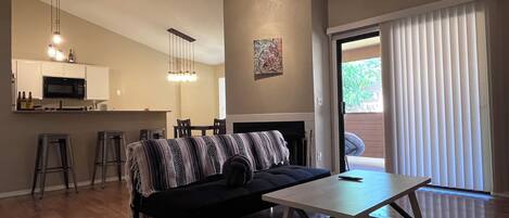 TV connectée, cheminée