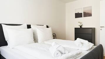2 bedrooms, iron/ironing board, WiFi, bed sheets