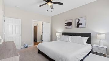 3 bedrooms, iron/ironing board, WiFi, bed sheets