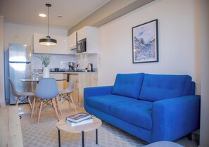 Living area - Art by Wynwood House  (Lima)