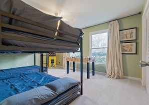 4 chambres, fer et planche à repasser, lit parapluie, Wi-Fi gratuit