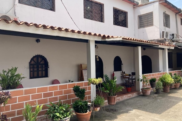 Fachada da propriedade