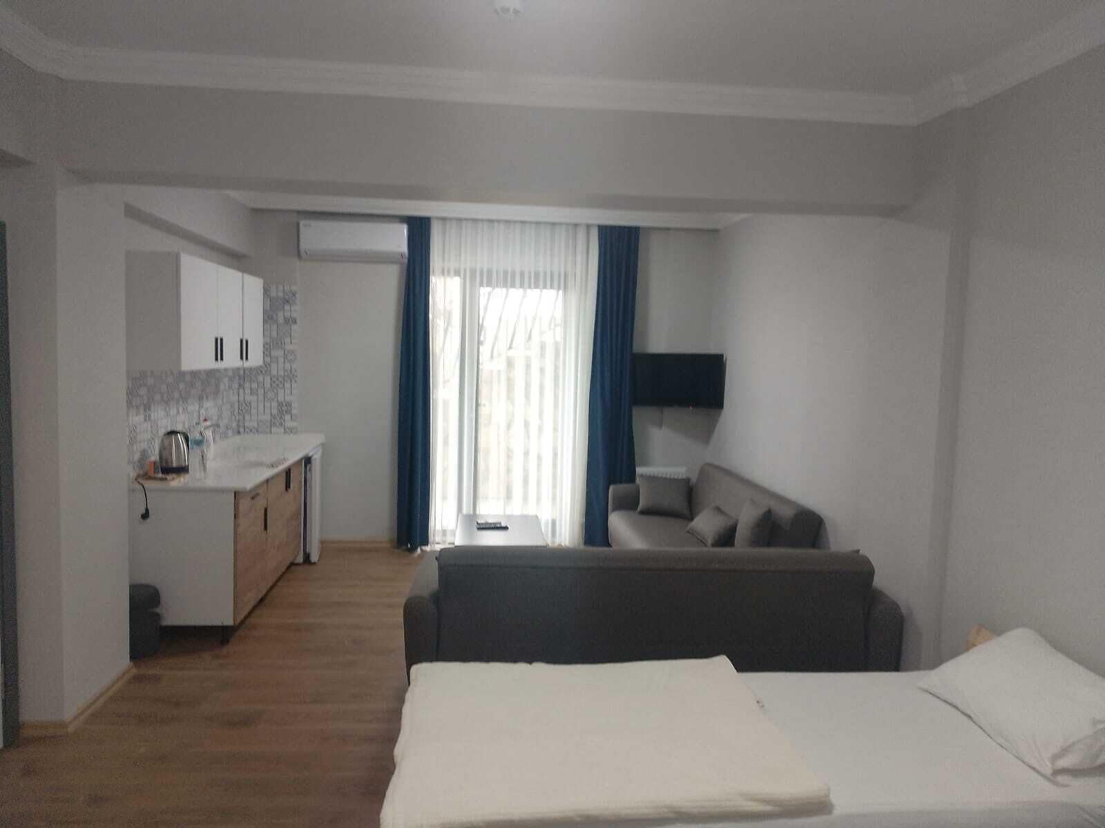 Quarto triplo família, vista para o jardim | Quartos à prova de som, Wi-Fi de cortesia
