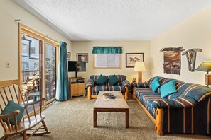 Apartment (1 Bedroom) | Front of property - Snowdance #204, Building A (Keystone)