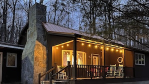 Unclassified image, 2 of 23, button - Hemlock Retreats - Cabin, 6 Acres, Hot Tub & Winery (Rockbridge)