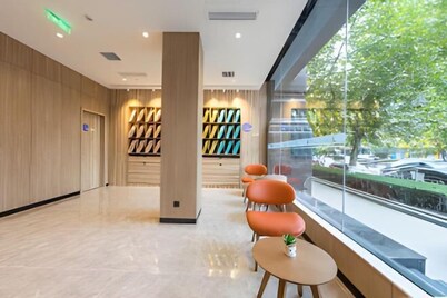 HanTing Premium Hotel (Linfen Gulou West Street Wanda Plaza)