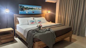 1 bedroom, in-room safe, free WiFi, bed sheets
