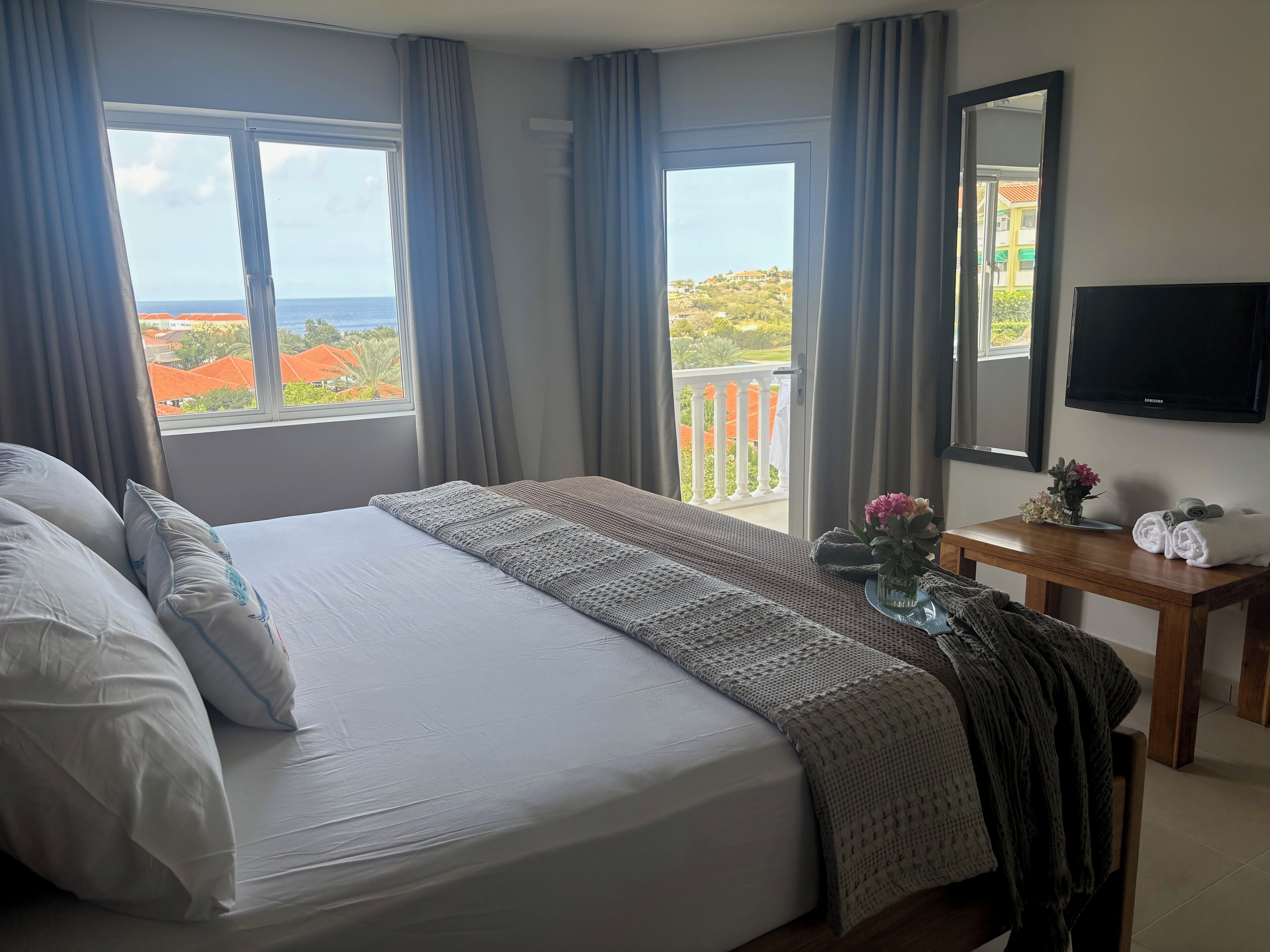 1 bedroom, in-room safe, free WiFi, bed sheets