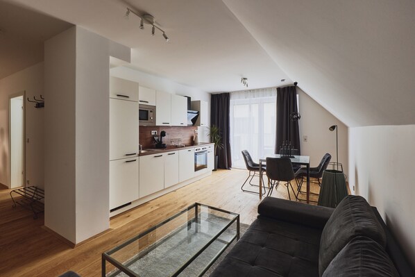 Living area - Chic 1-bedroom apartment with WiFi, AC, terrace and grill in fabulous Vienna (Wien)