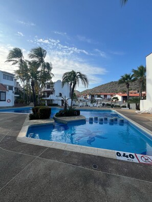 Pool - Stylish Duplex Near Beaches & Shops. 2 bedroom. Fully equipped. WiFI, A/C, more (Pampatar)