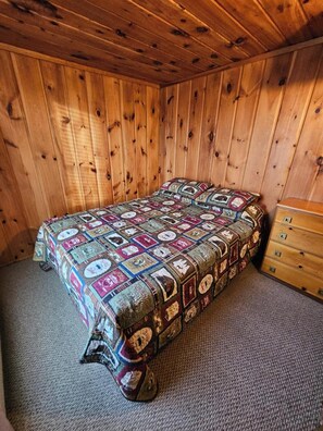 3 bedrooms, iron/ironing board, free WiFi