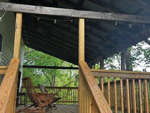 Property grounds - Shepherd’s House on the Hill—Peaceful Getaway at River Cottage Farm - 3 Bedroom (Adolphus)