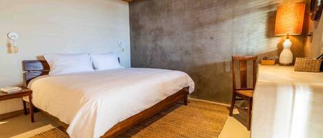 1 bedroom, desk, free WiFi, bed sheets