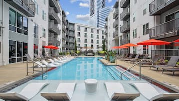 Outdoor pool, a heated pool