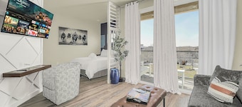 Medicine Park Flat's #06