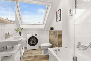 Hårføner, håndklær, såpe og sjampo