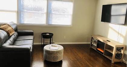 QUIET Milwaukee Suburb Hideaway - Lake Retreat - Close to Downtown Milwaukee