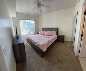 3 Schlafzimmer, Bügeleisen/Bügelbrett, kostenloses WLAN, Bettwäsche