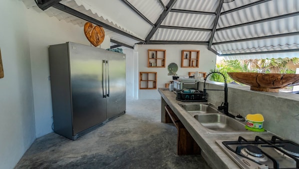 Fridge, stovetop, cookware/dishes/utensils