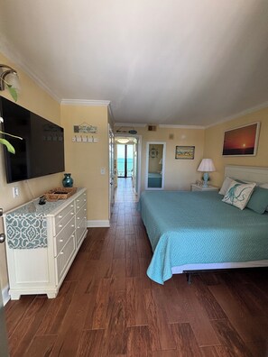 1 chambre, fer et planche à repasser, Wi-Fi gratuit, draps fournis