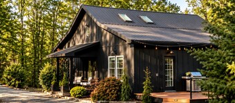 Modern Farmhouse Retreat Minutes to Tryon International + Wineries