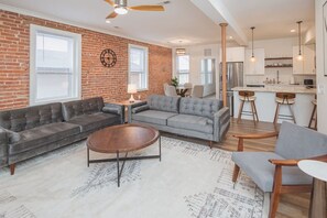 Immagine non classificata, 2 di 56, pulsante