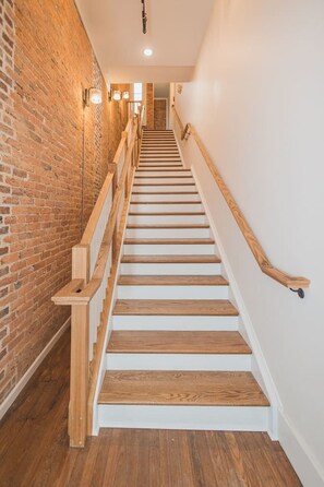 Interior - Frogmore Cottage- one bedroom apartment (Martinsburg)