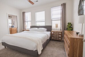 1 bedroom, desk, iron/ironing board, WiFi