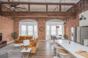 Nicht klassifiziertes Bild, 4 von 80, Schaltfläche