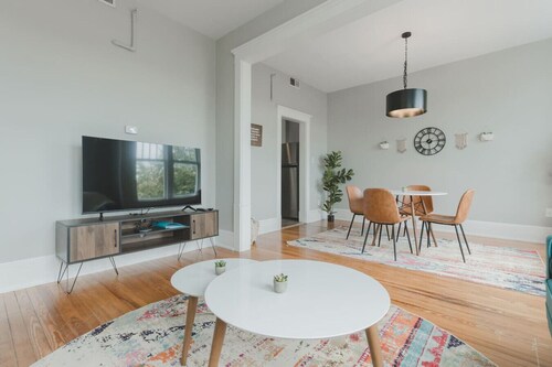 The Home Suite Home 2 bedroom Apartment