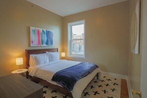 2 bedrooms, desk, iron/ironing board, WiFi